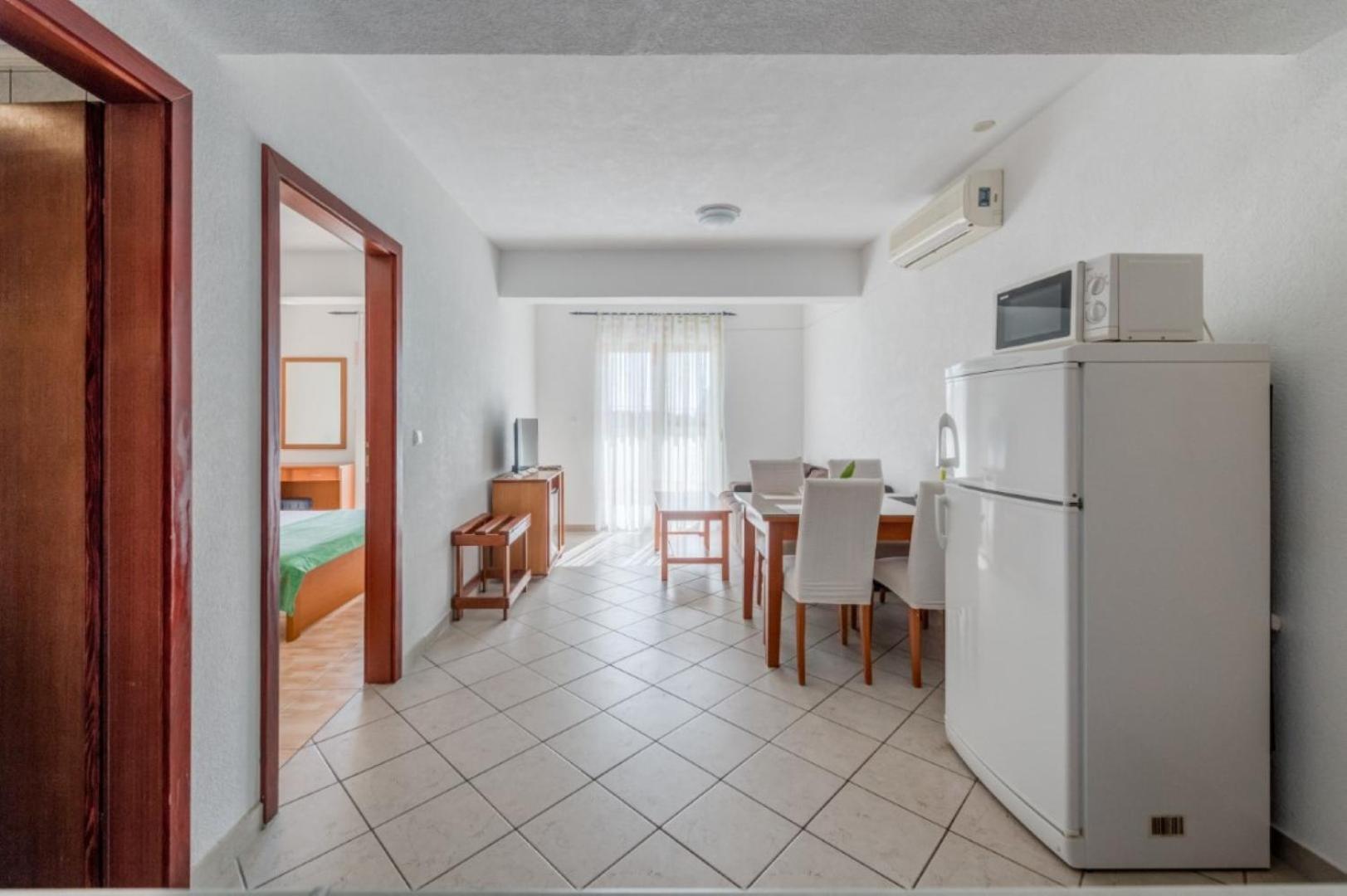 Ruza&Nikolina "1" Apartmani - Baška Voda Exteriér fotografie