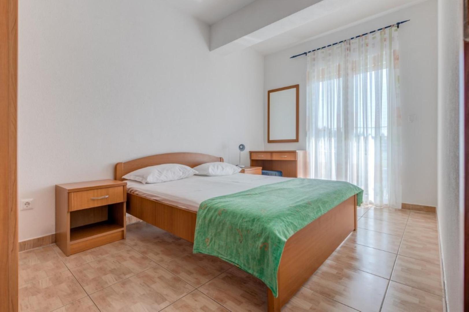 Ruza&Nikolina "1" Apartmani - Baška Voda Exteriér fotografie
