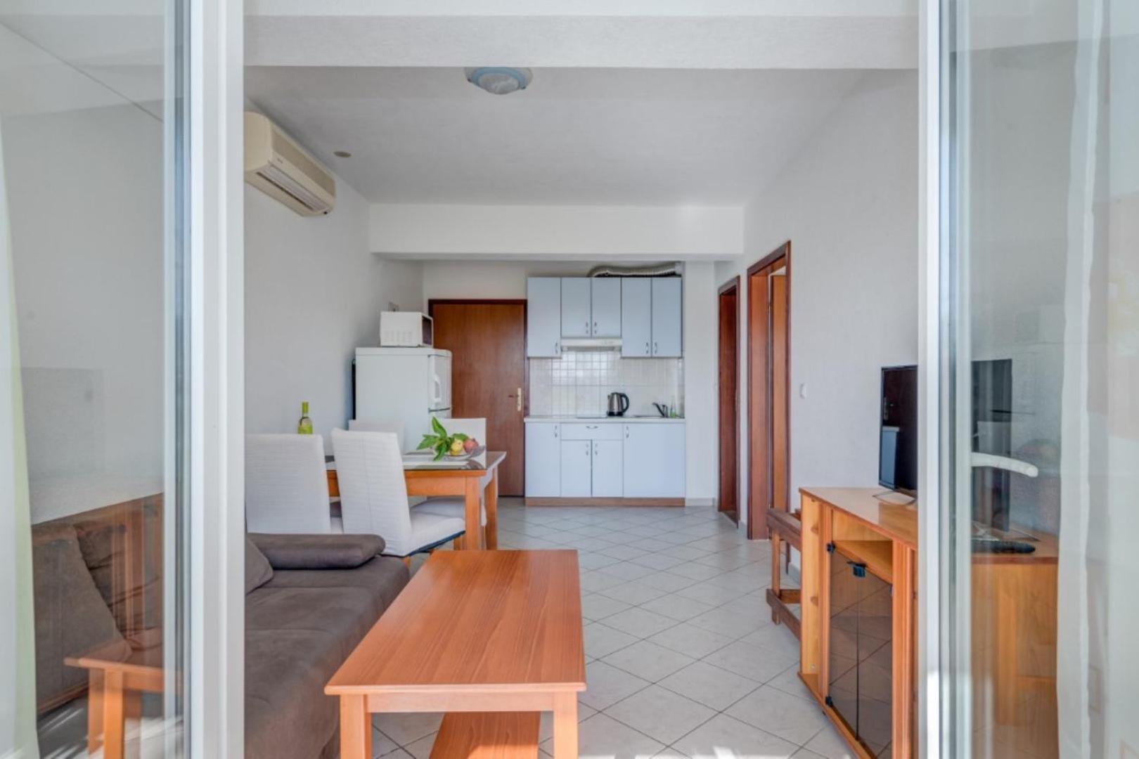 Ruza&Nikolina "1" Apartmani - Baška Voda Exteriér fotografie