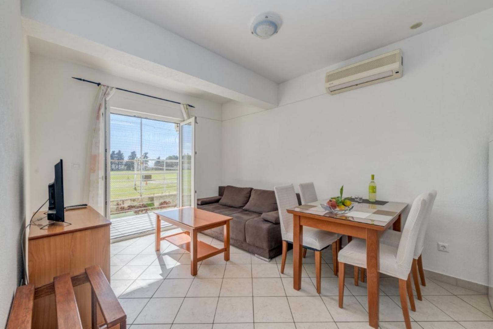 Ruza&Nikolina "1" Apartmani - Baška Voda Exteriér fotografie