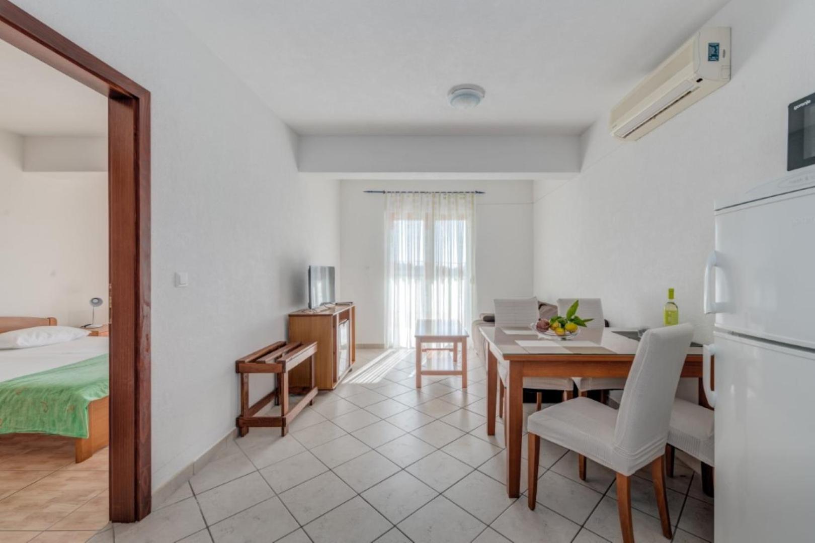 Ruza&Nikolina "1" Apartmani - Baška Voda Exteriér fotografie