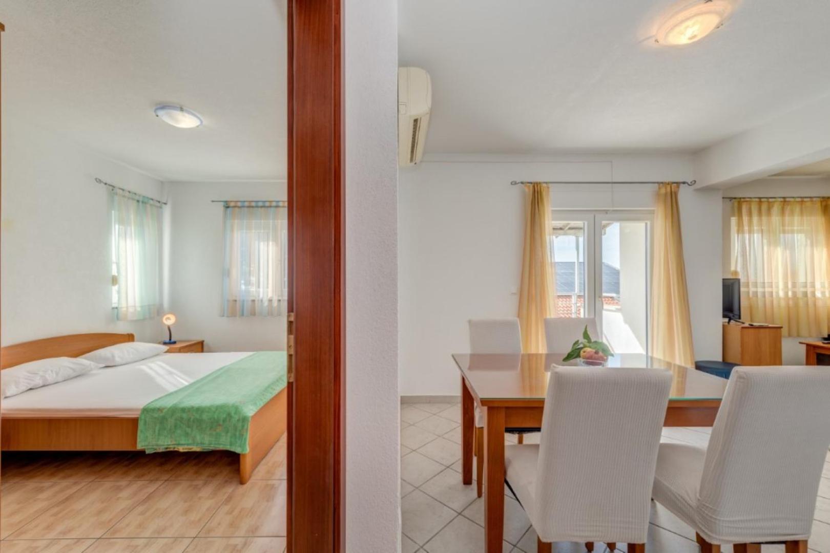 Ruza&Nikolina "1" Apartmani - Baška Voda Exteriér fotografie